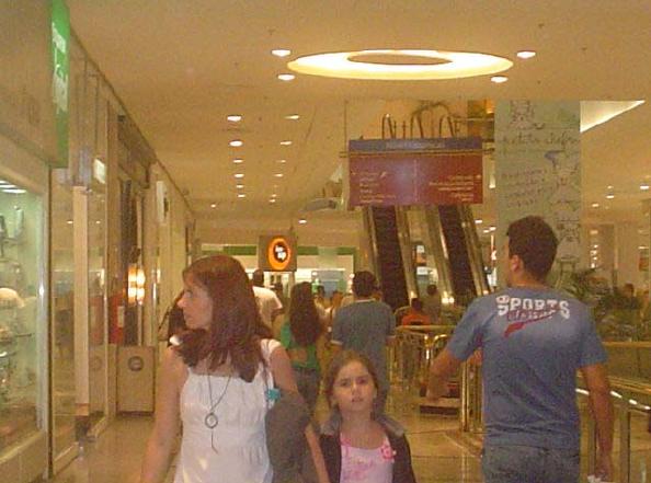 Família Ximenes leva multidão ao Shopping Leblon, Lu Lacerda